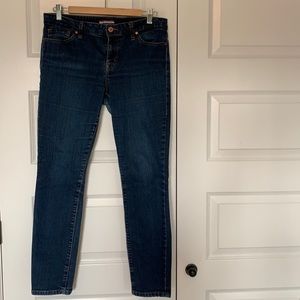 Women’s size 10 Tommy Hilfiger skinny blue jeans